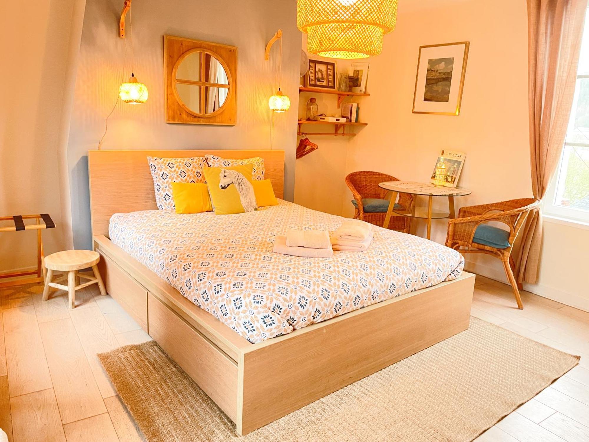 ホテル Clementines House オンフルール 部屋 写真