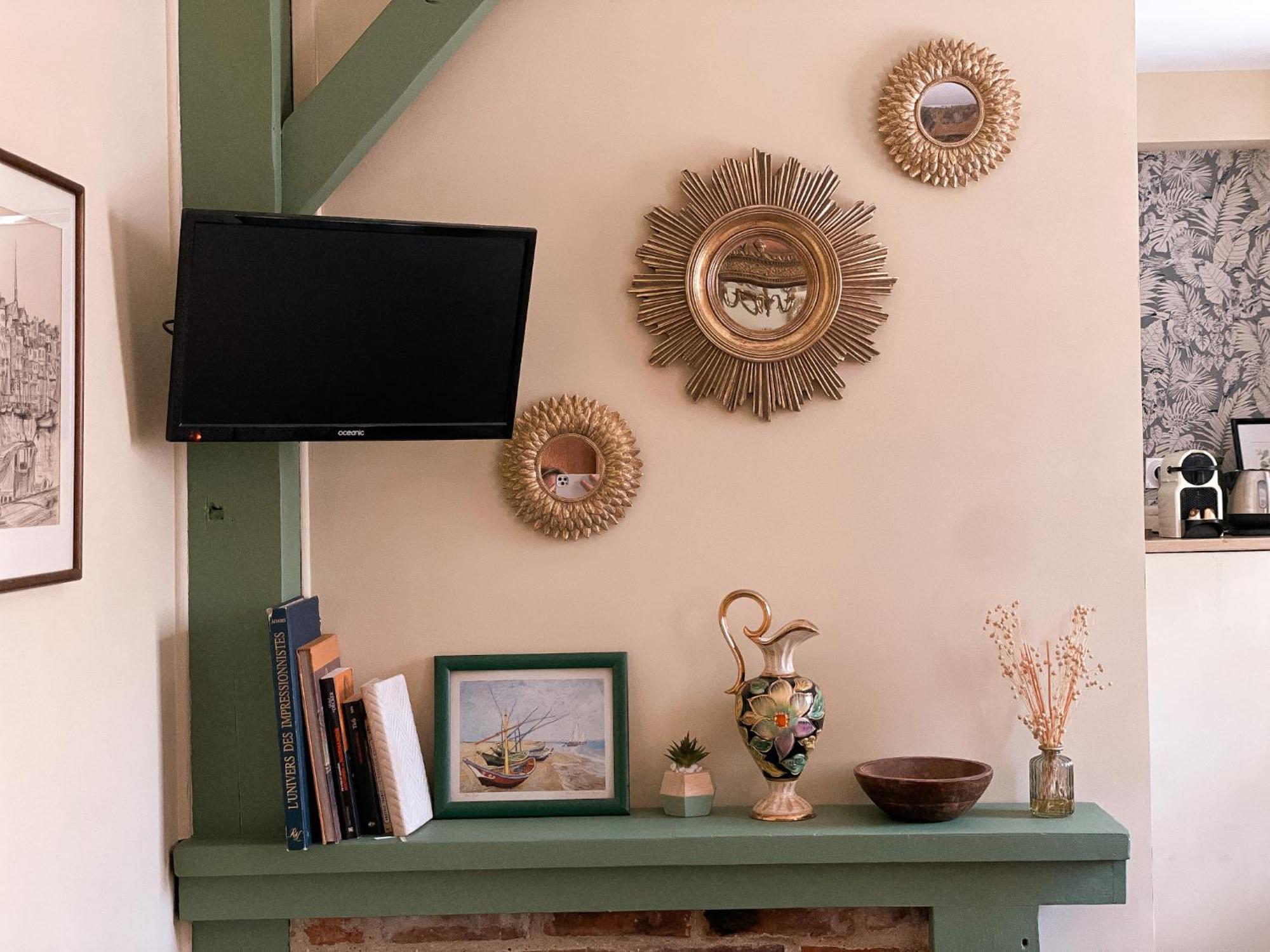 ホテル Clementines House オンフルール 部屋 写真